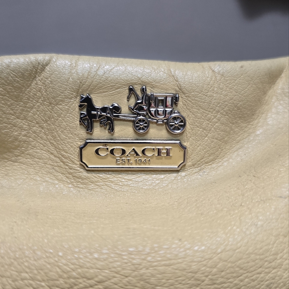 Coach Yellow Leather Shoulder Bag - Picture 2 of 15